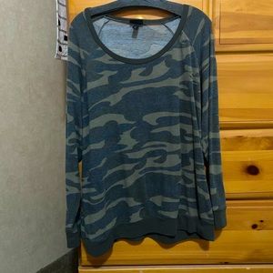 Camo Flattering Longsleeve Tunic